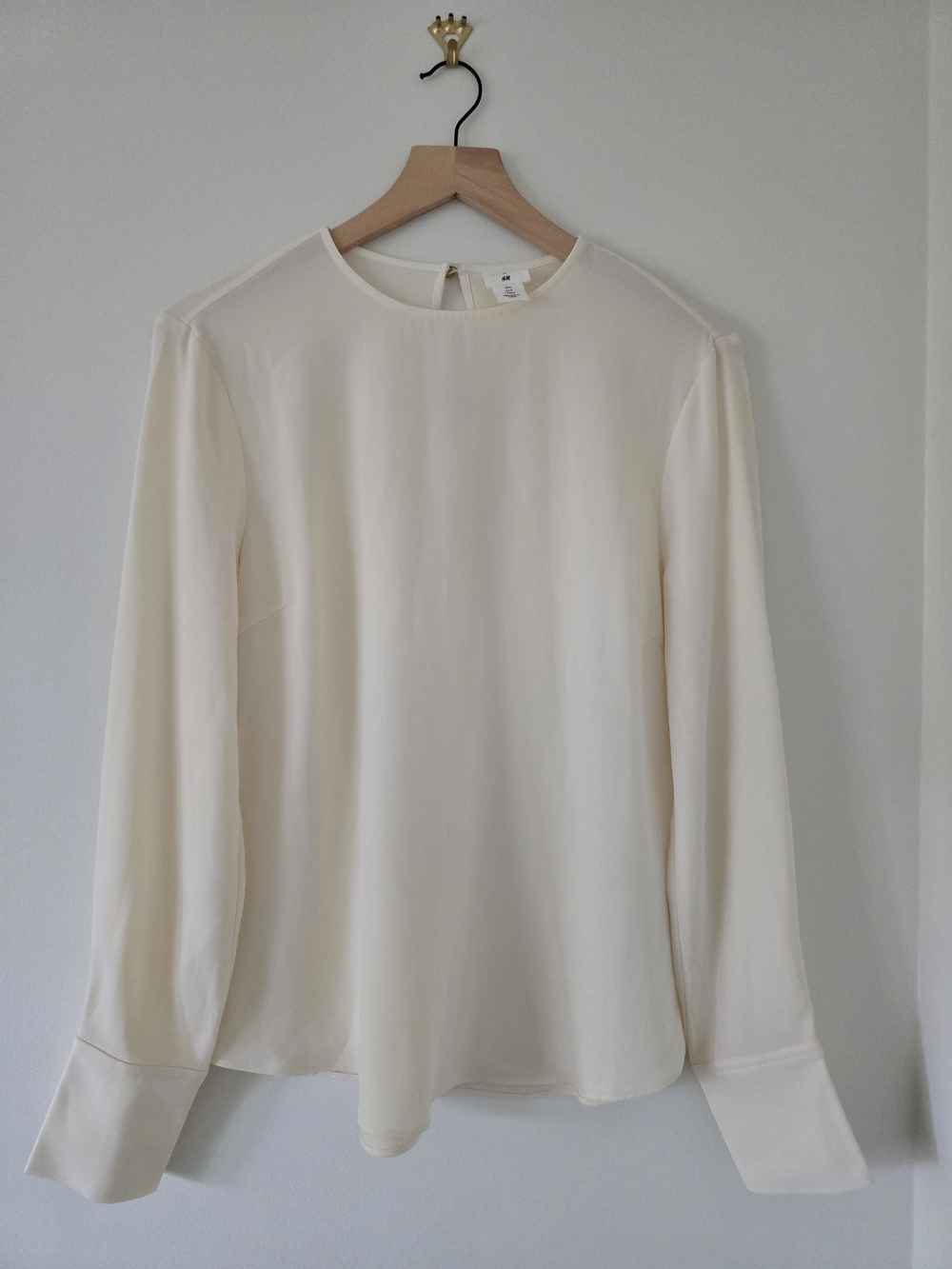Giuliva × H&M Cream Long-Sleeve Blouse Gold Buttons